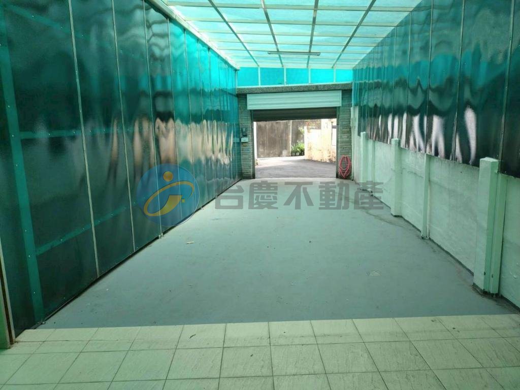 鳳山光復路商圈& 鳳山車站臨路燙金透店｜物件照片6