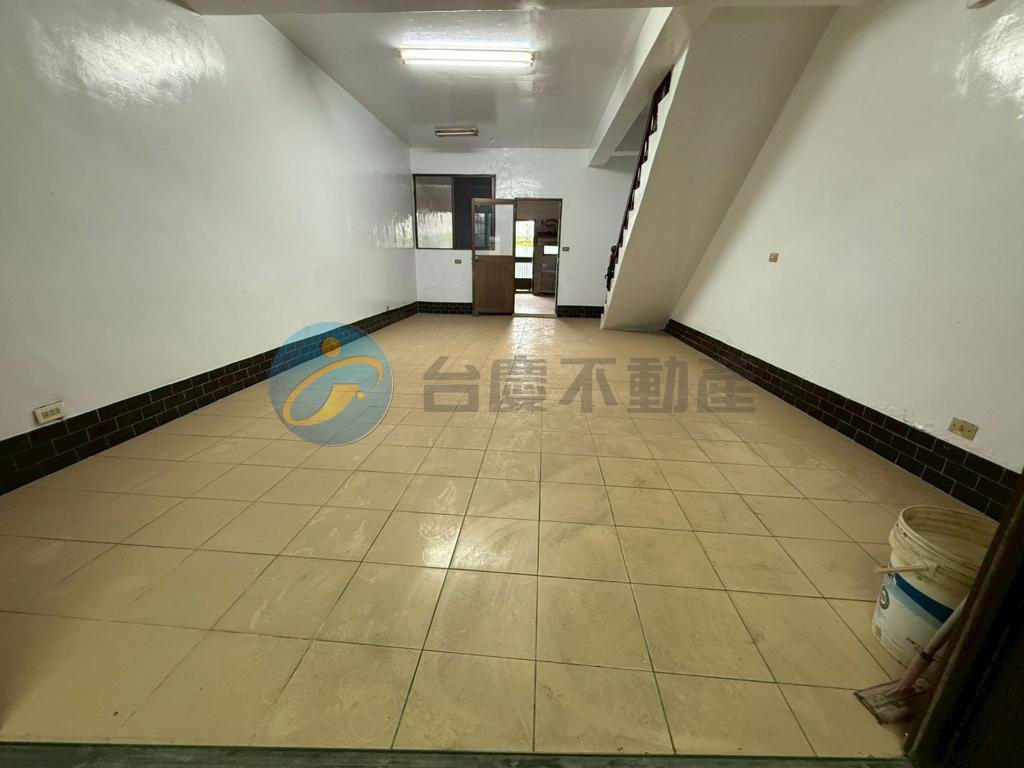 高雄仁武區｜仁武大地坪面寬店住｜透天厝・3房｜出售｜TC0509118｜物件照片3