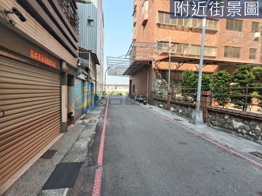 鳳山桂林近88交流道可停雙車便宜透天｜物件照片2