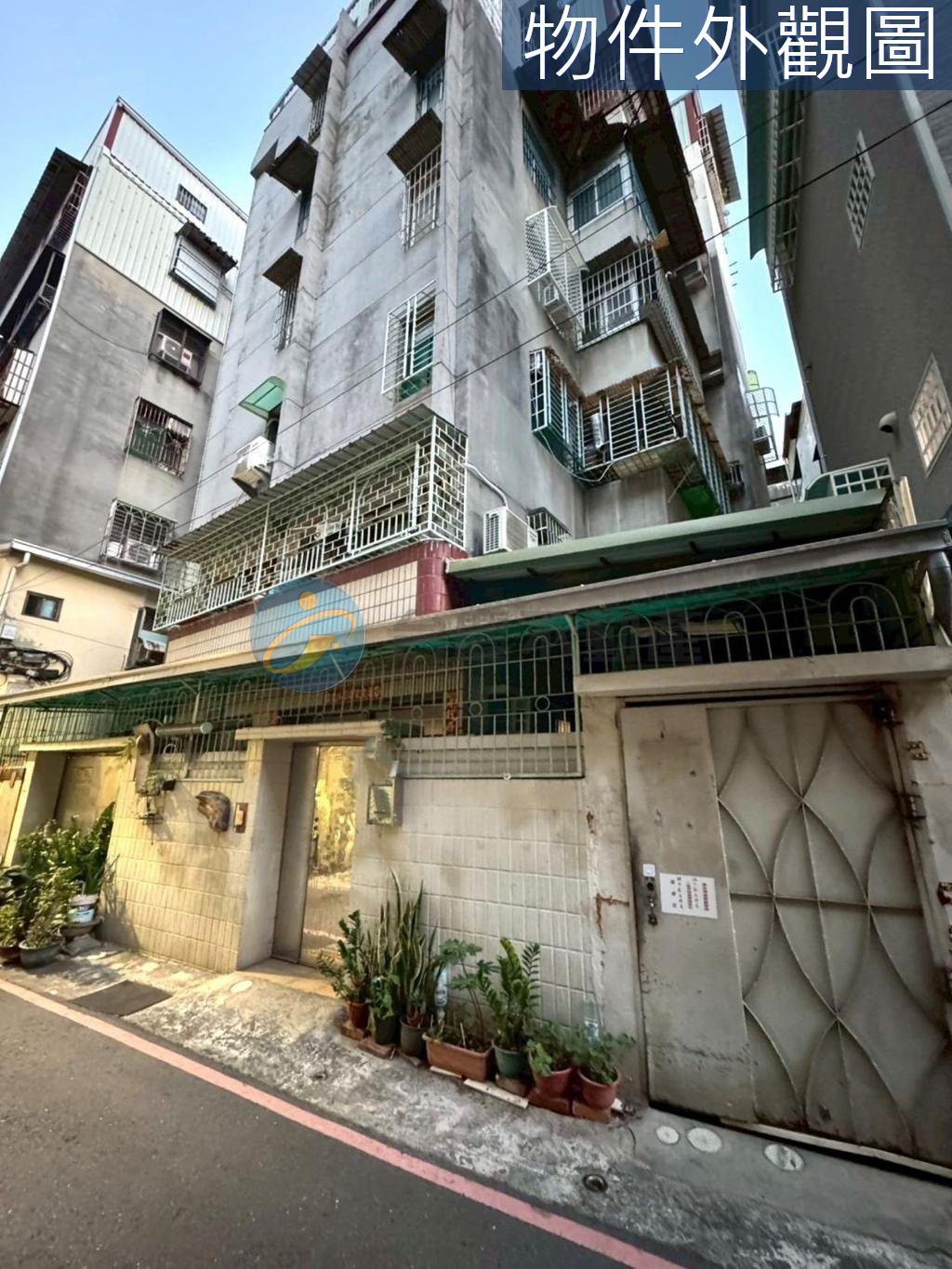 市中心精華地段中正高工.光華夜市旁公寓三樓｜物件照片2