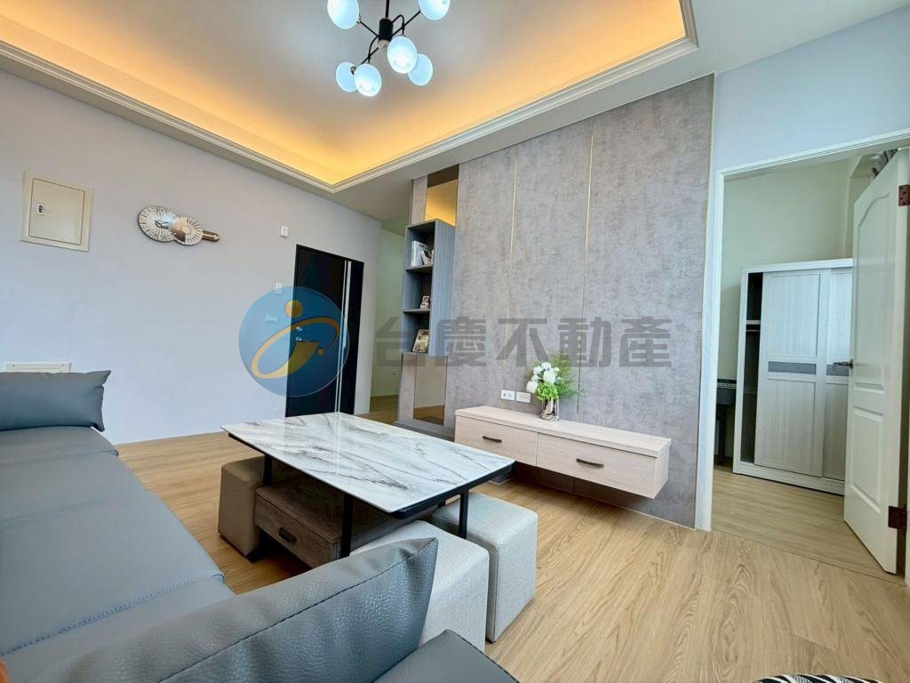 英明商圈&凱旋二聖輕軌站翻新公寓四樓｜物件照片5