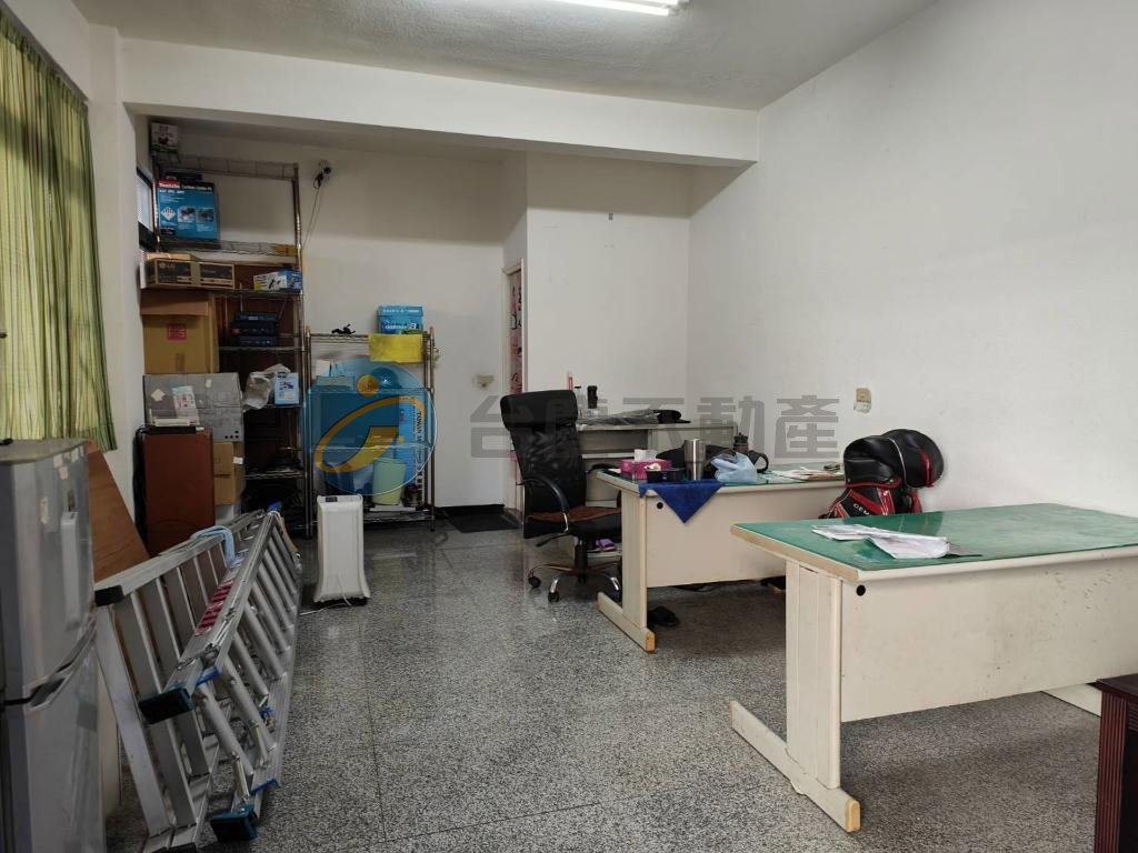 高雄前金區｜捷運中央公園【商四】面寬12.5M三角窗店面住家｜透天厝・8房｜出售｜TC0533018｜物件照片5