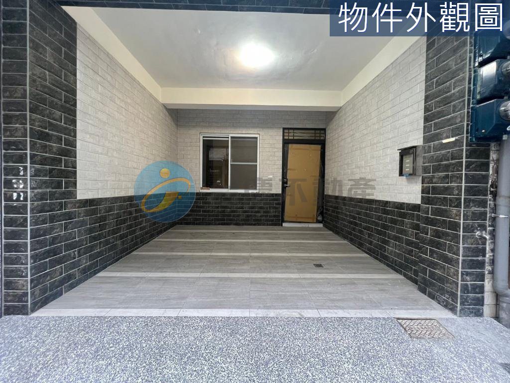 大寮中庄&和春技術學院旁&翻新車庫透天｜物件照片2