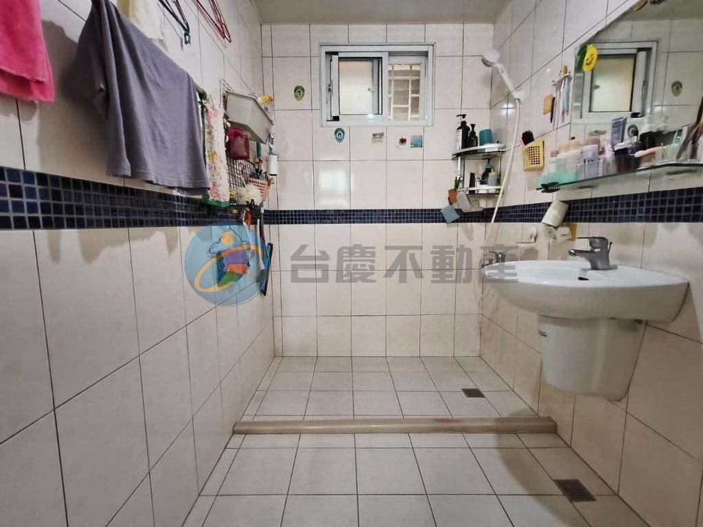 科工館輕軌宅&綠廊道雙衛開窗四房二樓美寓｜物件照片5