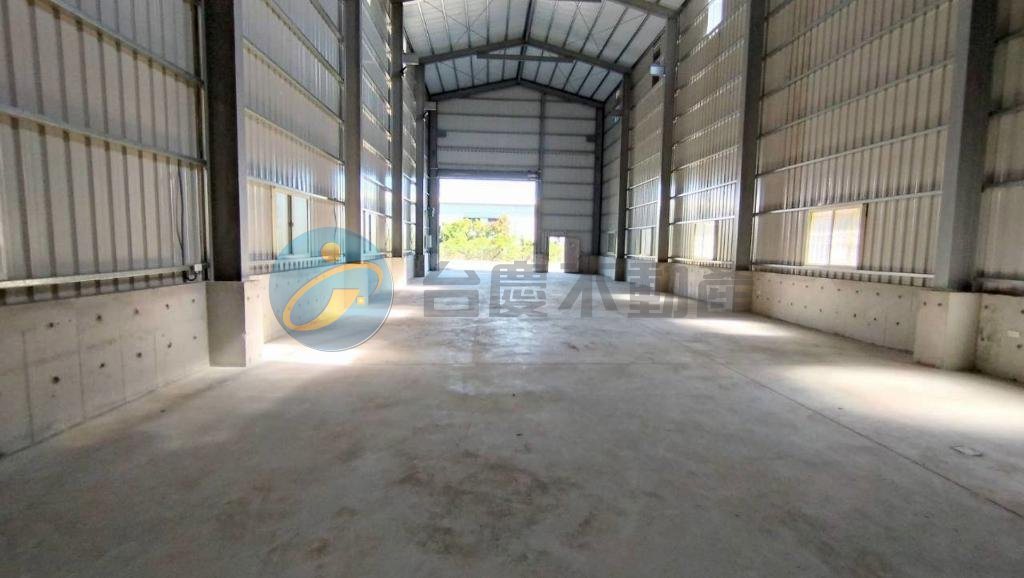 大社近和平路鋼構大面寬臨路自來水農地廠房｜物件照片2