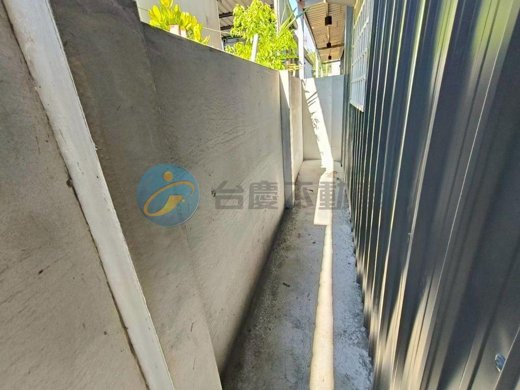 大社近和平路鋼構大面寬臨路自來水農地廠房｜物件照片4