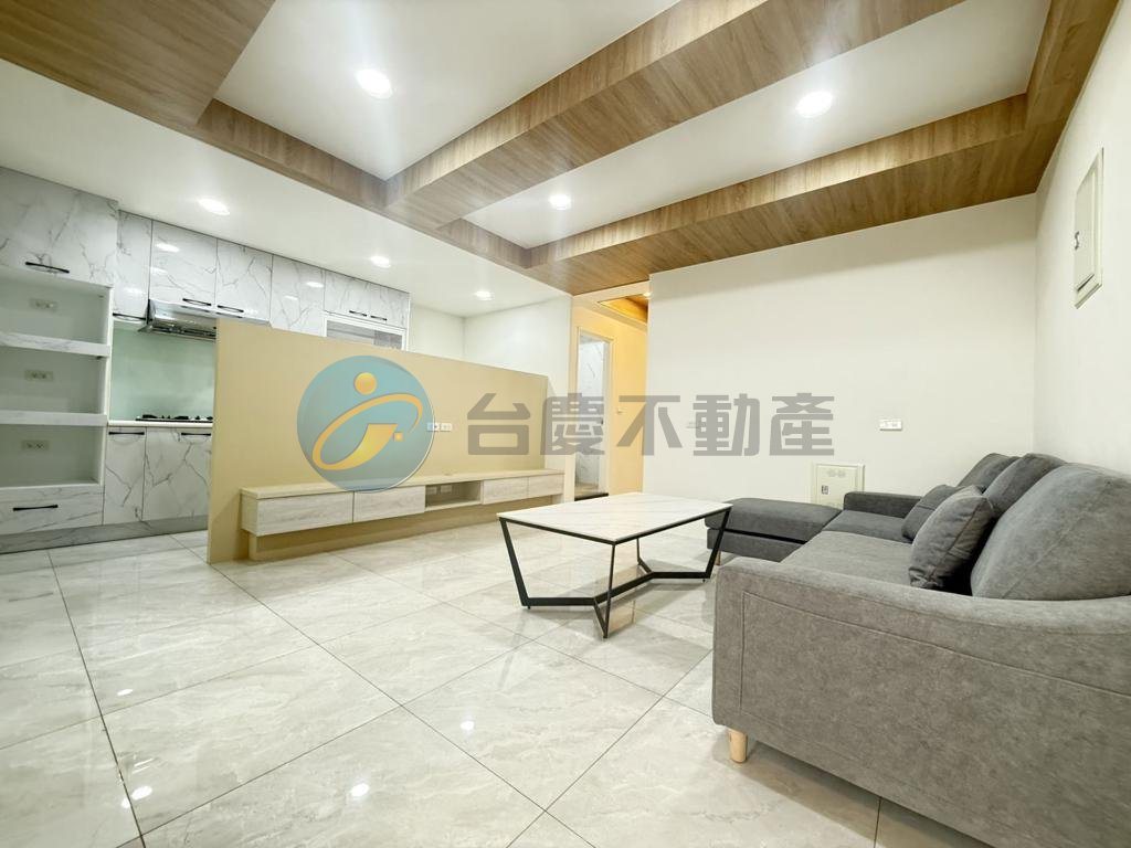 高雄三民區｜正忠~大昌商圈熱鬧商圈翻新三房一樓美寓｜公寓｜出售｜TC0496475｜物件照片2