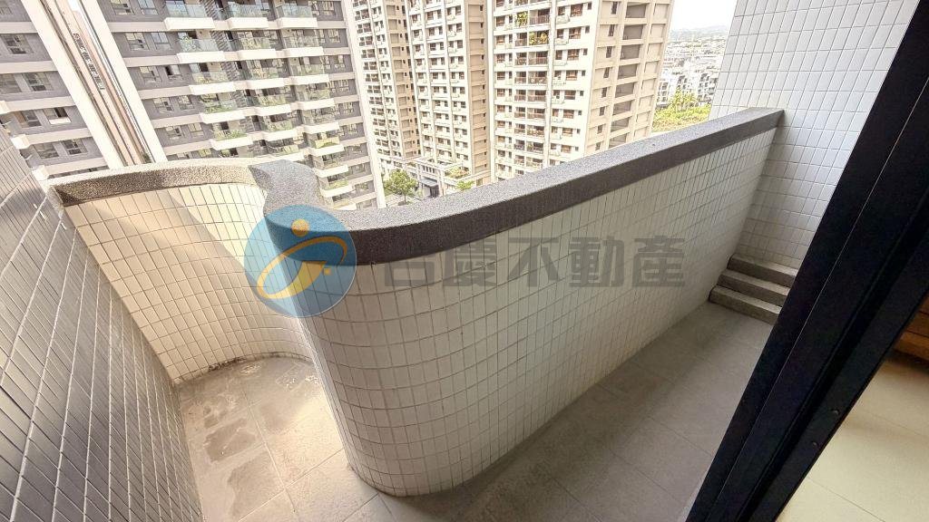 仁武澄德特區高樓層邊間明亮三房平車｜物件照片4