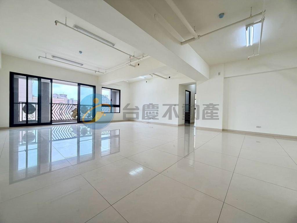 科工館*建興商圈*三房三衛雙平車*邊間景觀宅｜物件照片2