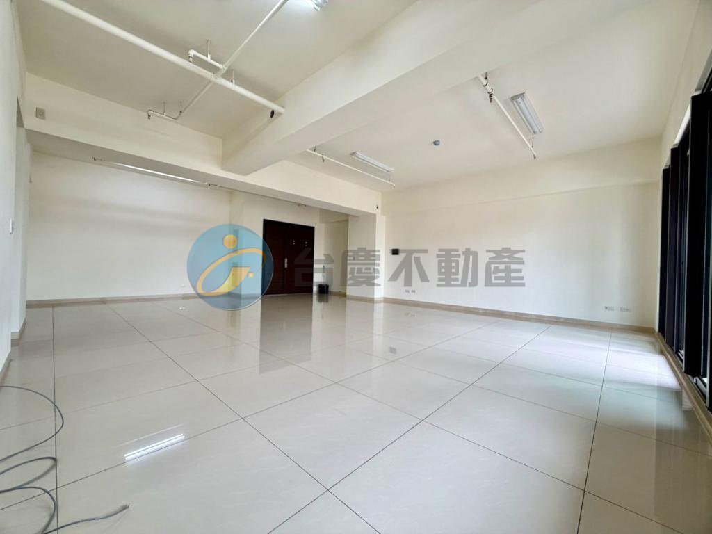 科工館*建興商圈*三房三衛雙平車*邊間景觀宅｜物件照片4
