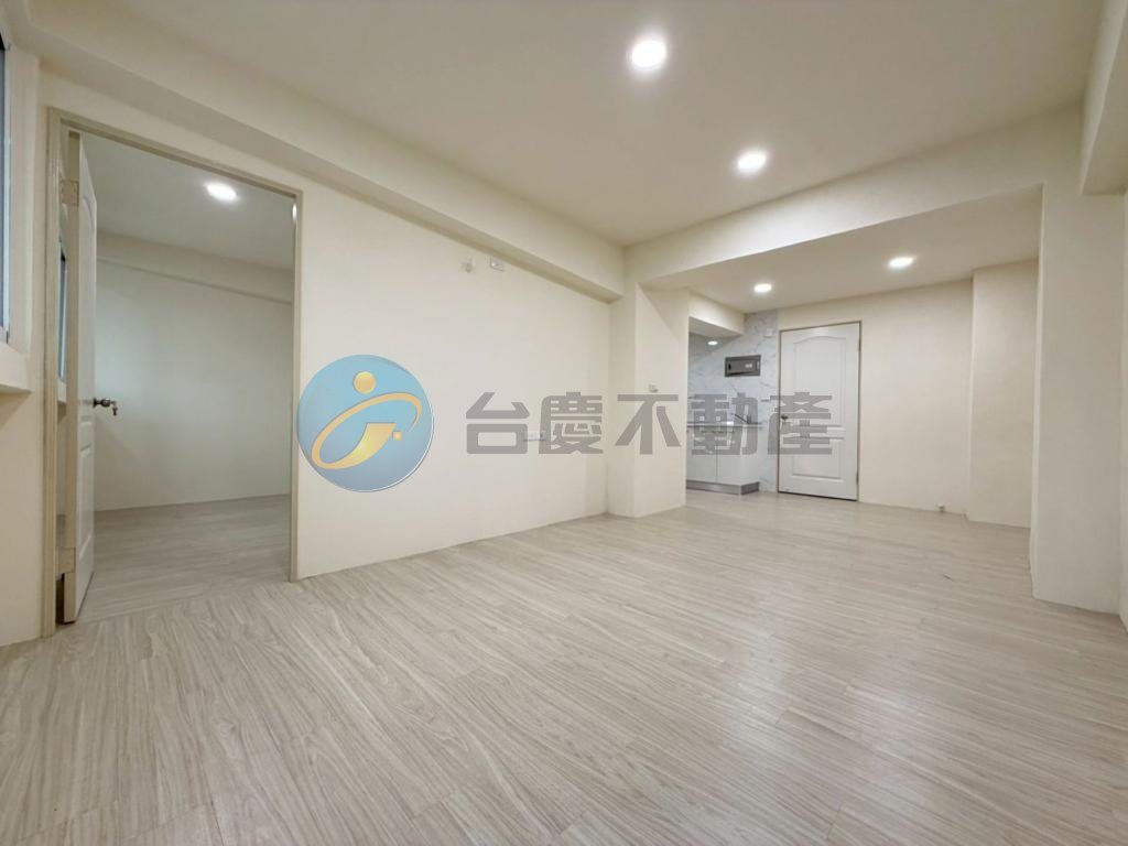 駁二特區旁~溫馨精緻2房*低總價小資宅｜物件照片4