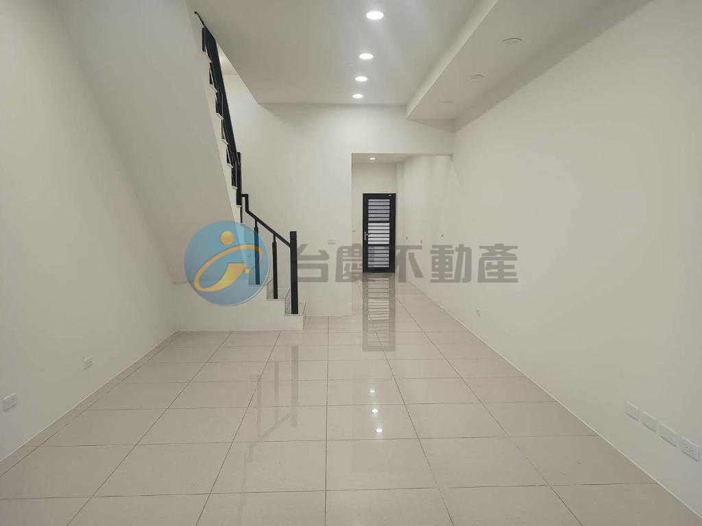 高雄大寮區｜大寮/溪寮社區全新整理/大地坪優質四套房透天｜透天厝・4房｜出售｜TC0504465｜物件照片3