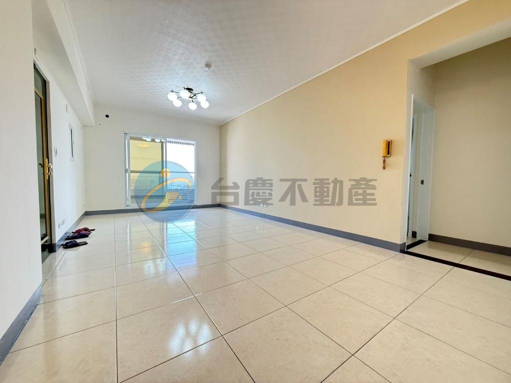 校園首排高樓層全新整理採光明亮三房｜物件照片3