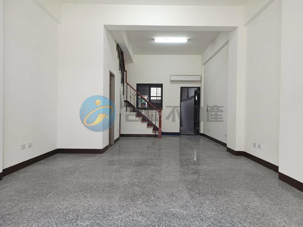 麟洛鄉/中心地段省道上 /全新吸金透店｜物件照片4