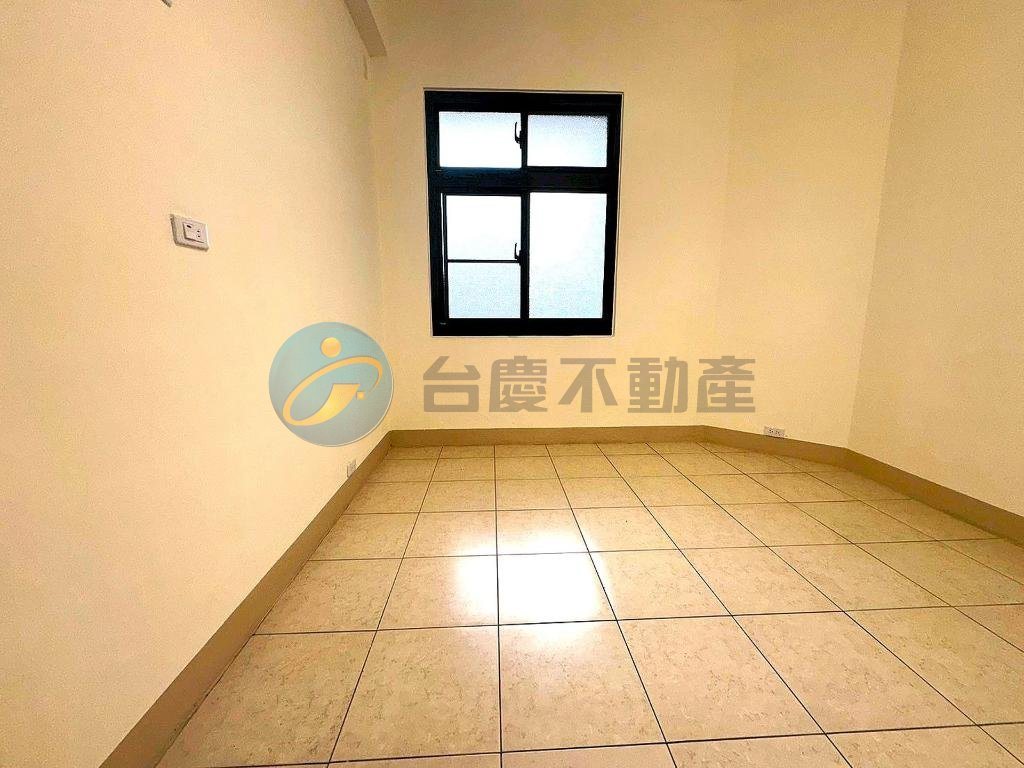 五甲商圈~自強夜市精華地段一樓美寓｜物件照片5