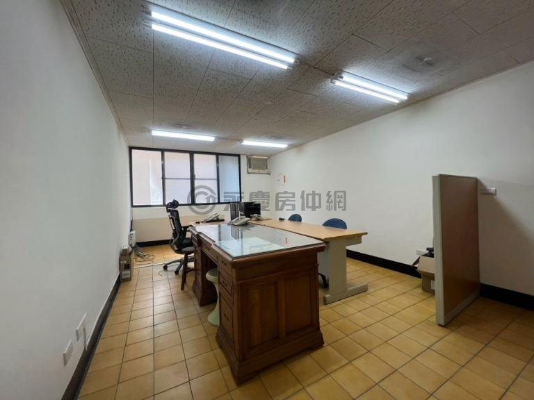 高雄三民區｜正豐街｜近正忠市場｜企業辦公｜可營登｜透天厝・5房｜出租｜TC0020757｜物件照片5
